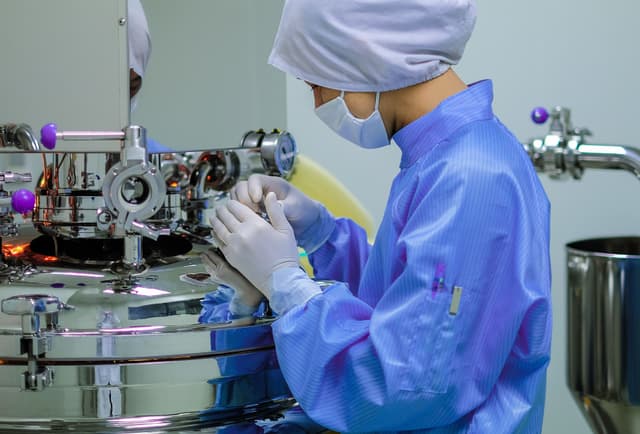 Cleanroom classifications: choosing the right standard for your process